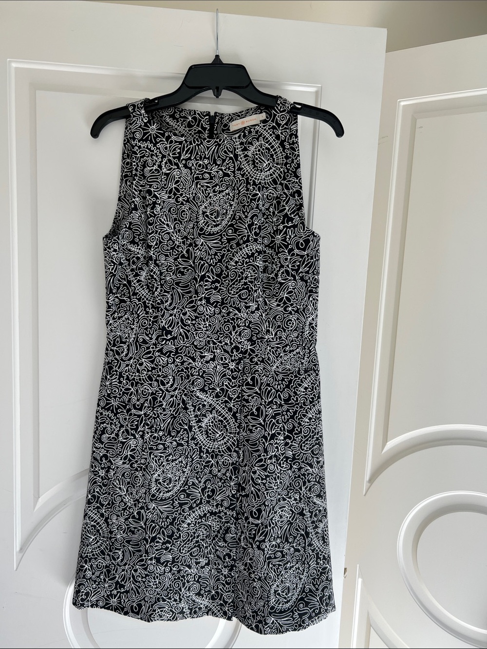Tory Burch Black and White Paisley Sleeveless Dress cotton lined